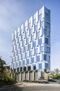 ابتكارات الشرق لأعمال الألمنيوم: جودة تُبنى عليها الثقة